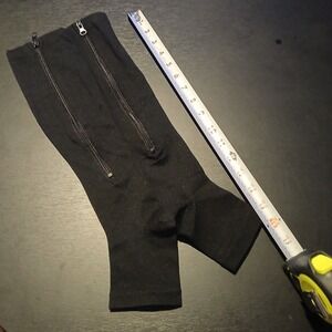 NWOT 1 pair‎ Black Compression Socks Performance stockings L/XL With Zipper